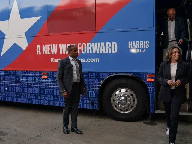 harris walz begin georgia bus tour